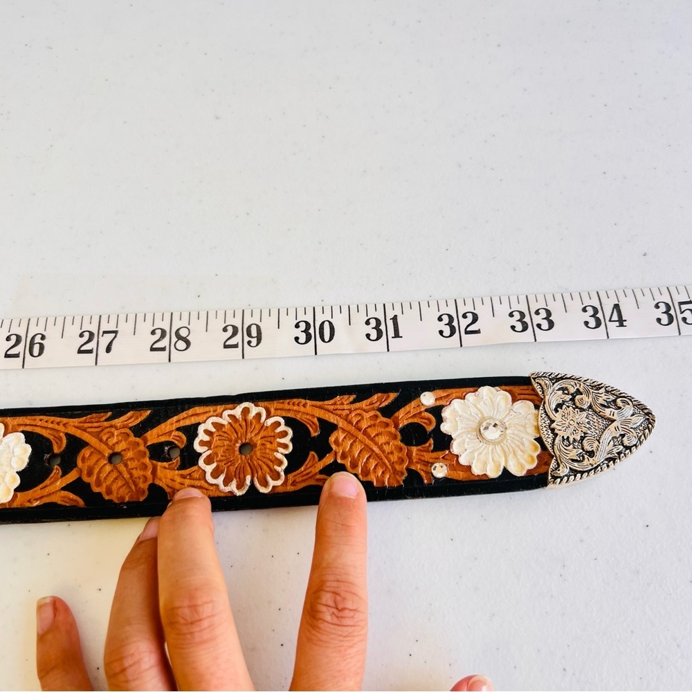 Vintage Costal Cowgirl Western Red Spur 26 Bling Belt White - Picture 3 of 7